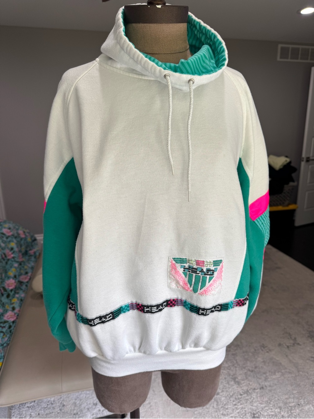 Vintage 90s HEAD Sportswear Colorblock Sweatshirt Geometric Retro size L